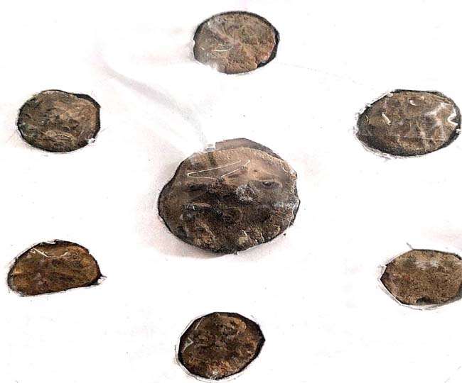 History of coins: बड़ी रोचक है काैड़ी से सिक्के तक विकास यात्रा की कहानी, जिज्ञासुओं की जिज्ञासा शांत करने को बुला रहा यह म्यूजियम