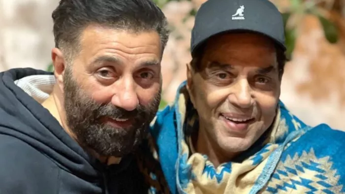 Gadar 2 Sunny Deol Blushes / Photo- Instagram
