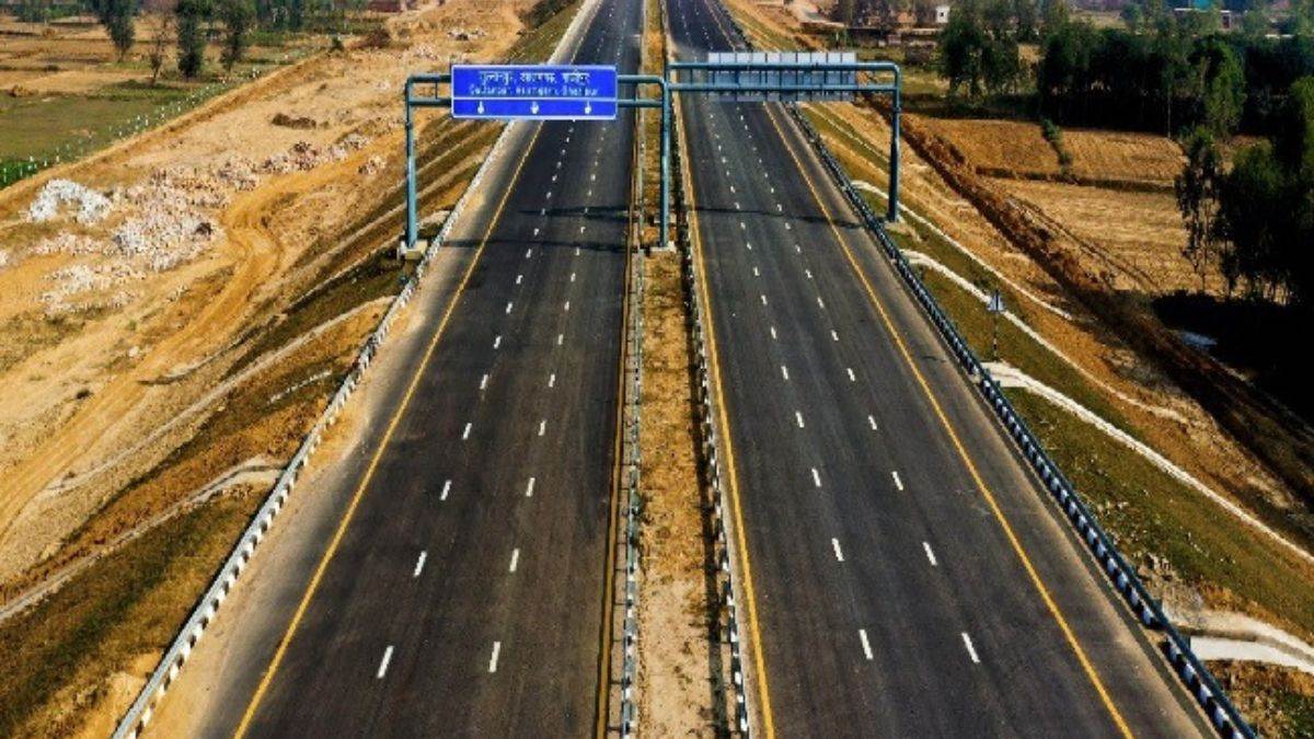 Green Field Expressway ग्रीन फील्ड एक्सप्रेसवे निर्माण में लगी 4