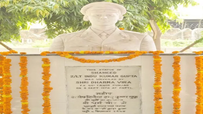 पट्टी स्थित लाहौर रोड श्मशान घाट पर एक स्मारक बनाया गया है। इसका उद्घाटन 8 सितंबर 1974 को किया गया।