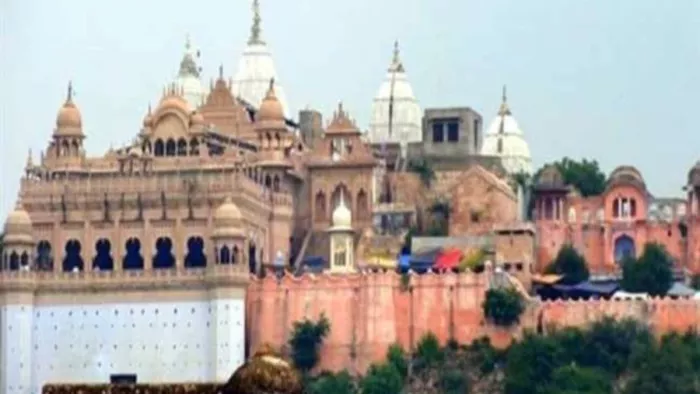 राधारानी का बरसाना का मंदिर, 11 सितम्बर को मनेगा उत्सव। फाइल फाेटो।