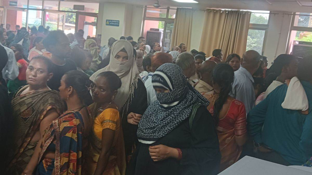 https://www.jagranimages.com/images/newimg/08092025/08_09_2025-dengue_sultanpur_24040144.jpg
