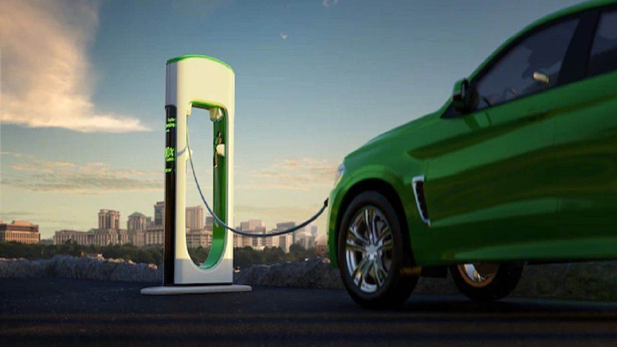 https://www.jagranimages.com/images/newimg/08092025/08_09_2025-ev_charging_24040336.jpg