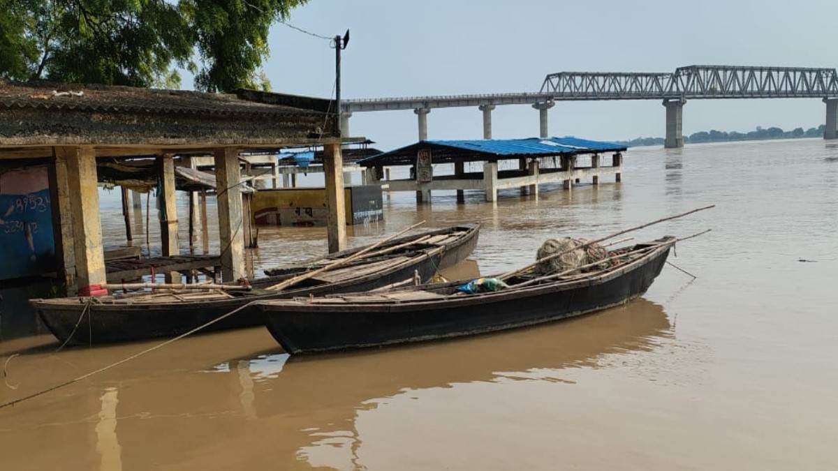 https://www.jagranimages.com/images/newimg/08092025/08_09_2025-flood13_24039963.jpg