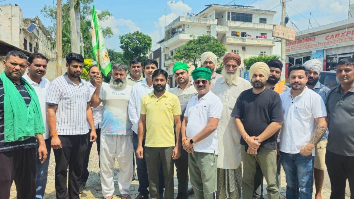 https://www.jagranimages.com/images/newimg/08092025/08_09_2025-hapur_51_24040055.jpg
