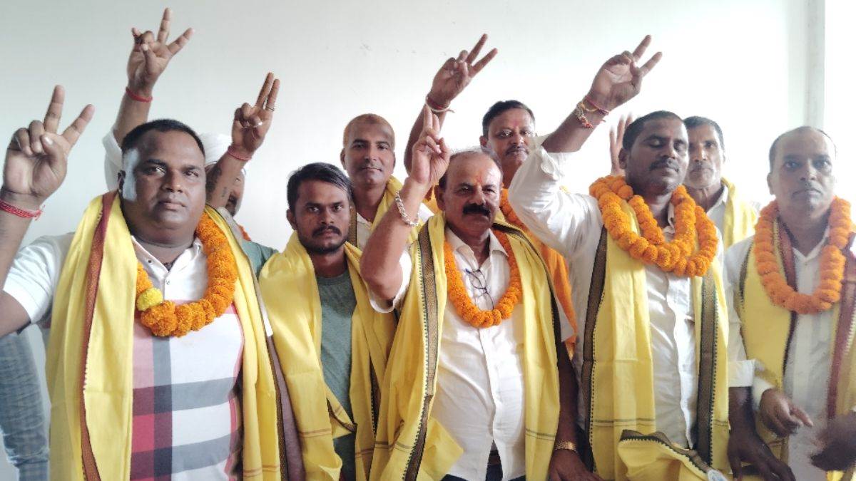 https://www.jagranimages.com/images/newimg/08092025/08_09_2025-jansuraj_politics_24039420.jpg