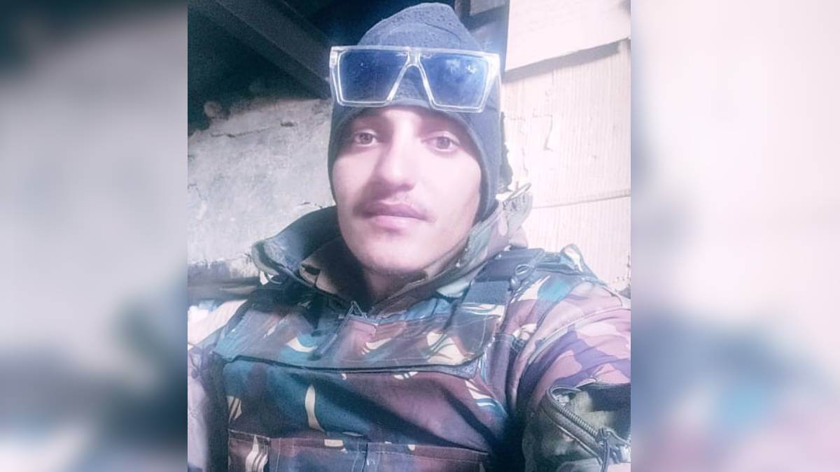 https://www.jagranimages.com/images/newimg/08092025/08_09_2025-kulgam_encounter_2_24040463.jpg