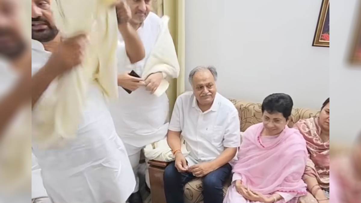 https://www.jagranimages.com/images/newimg/08092025/08_09_2025-kumari_selja_13_24040257.jpg