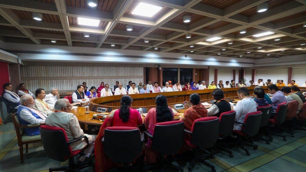 https://www.jagranimages.com/images/newimg/08092025/08_09_2025-pm_modi__12_24039425.jpg