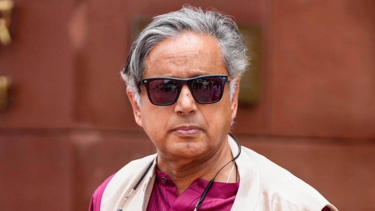 https://www.jagranimages.com/images/newimg/08092025/08_09_2025-shashi_tharoor_2_24039402.jpg