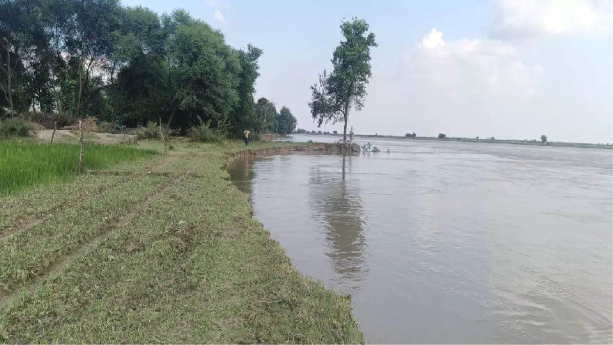 https://www.jagranimages.com/images/newimg/08092025/08_09_2025-young_man_suicide_river_24040031_17297472.jpg
