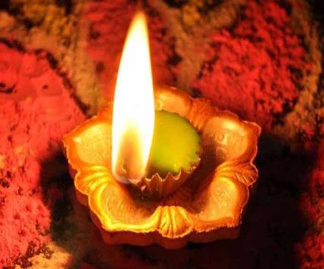 मेरठ में नवरात्र का पर्व आस्‍था और उल्‍लास के साथ मनाया जा रहा है।