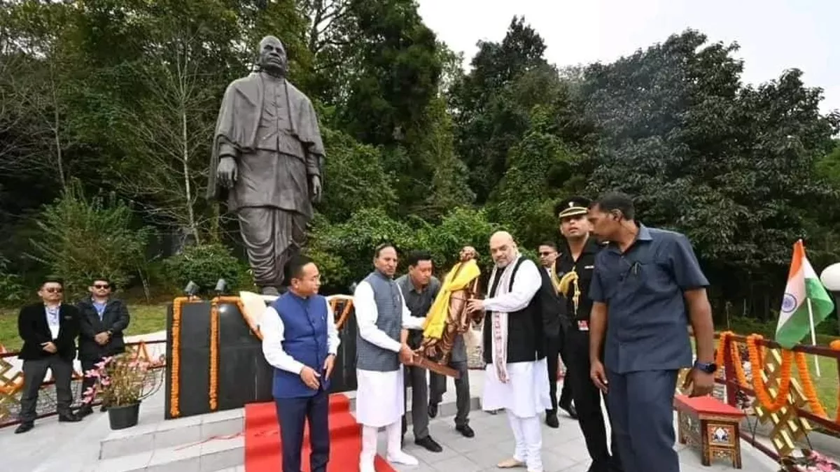 Sikkim News: केंद्रीय गृह मंत्री अमित शाह पहुंचे सिक्किम, राजभवन में की वल्लभ भाई पटेल की मूर्ति का उद्घाटन