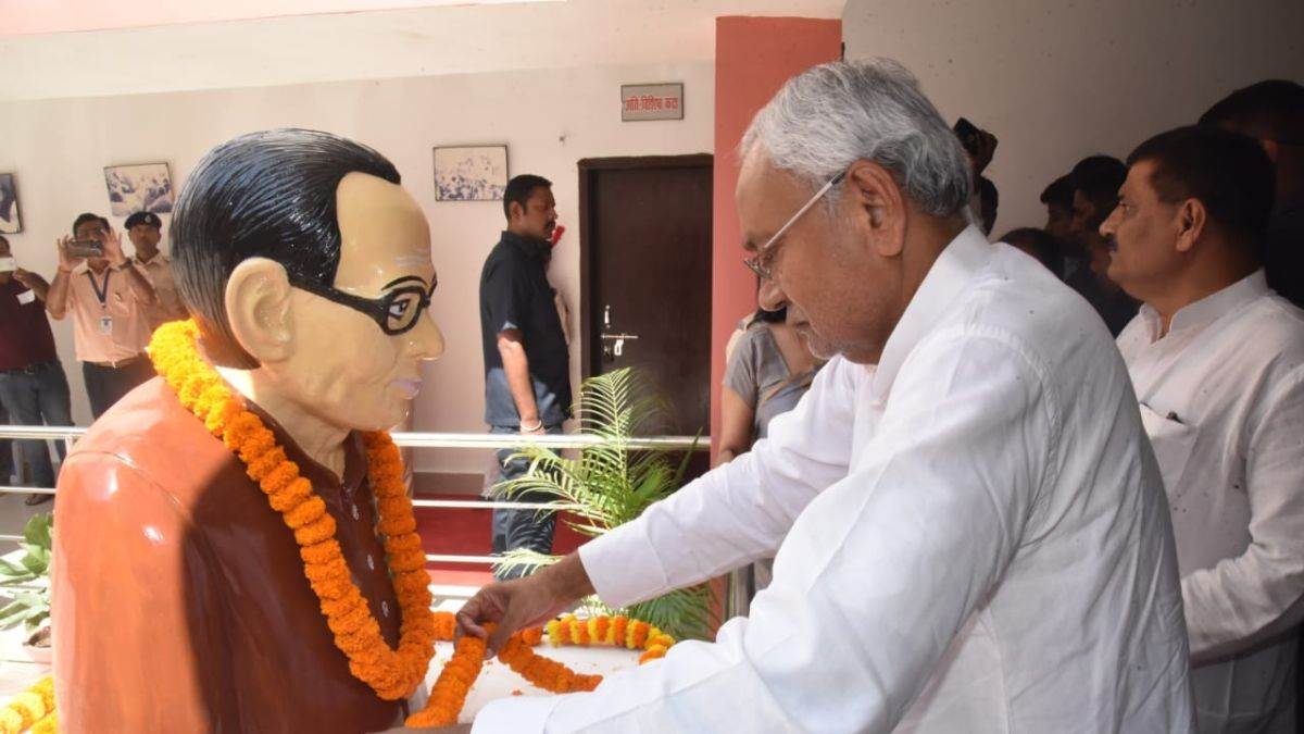 https://www.jagranimages.com/images/newimg/08102022/08_10_2022-bihar_politics_6_23126190.jpg