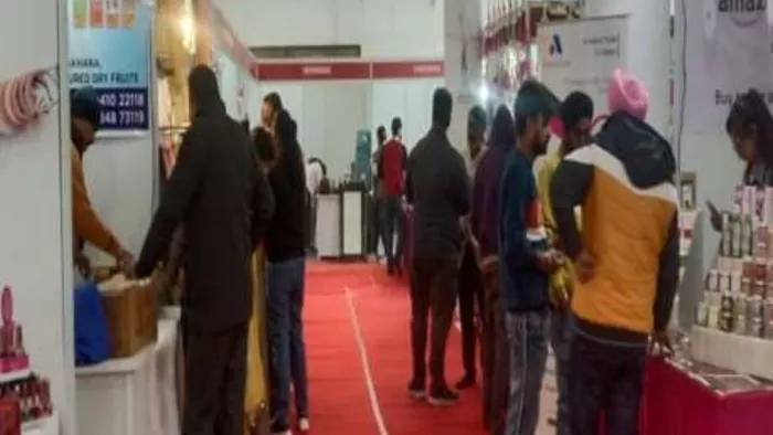 देश भगत यादगार हाल में आज भी दिल्ली बाजार लगेगा। (सांकेतिक)