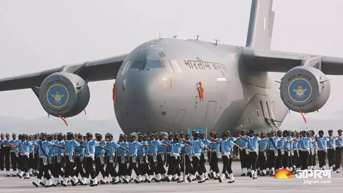 वायु सेना का ध्वज 72 वर्ष बाद आज बदला जाएगा (file photo)