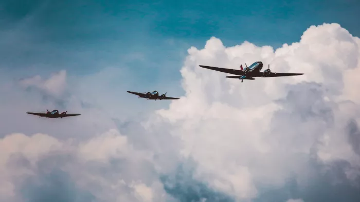Indian Air Force Day 2023: इंडियन एयर फोर्स डे पर भेजें ये मैसेजेस