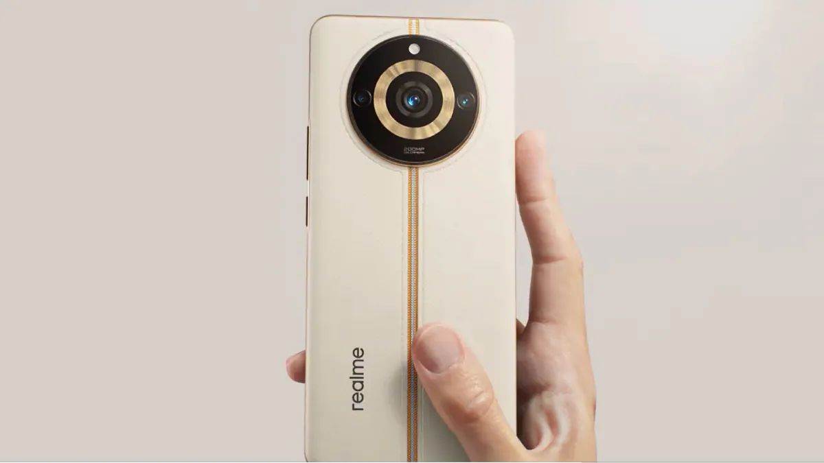 https://www.jagranimages.com/images/newimg/08102023/08_10_2023-realme_11_pro_plus_5g_smartphone__1_23550120.jpg
