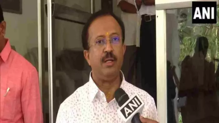 इजरायल में रहने वाले भारतीयों से विदेश राज्य मंत्री वी मुरलीधरन ने की अपील। फोटोः एएनआई।
