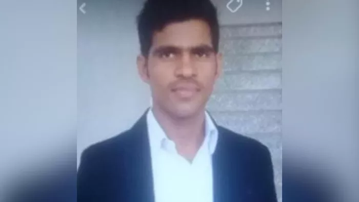 पुलिस दोनों आरोपियों के खिलाफ मुकदमा लिखे जाने की बात कह रही है।