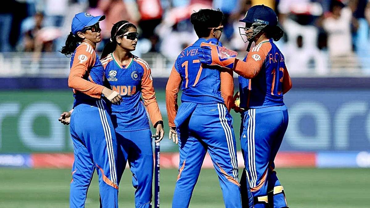 https://www.jagranimages.com/images/newimg/08102024/08_10_2024-indiawomensquad_23812383.jpg