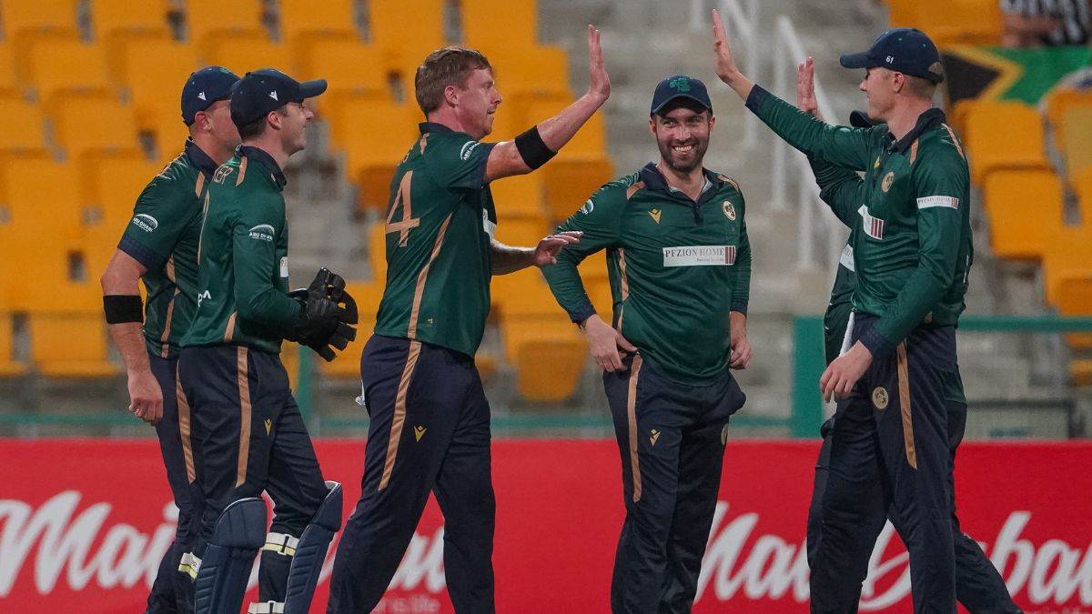 https://www.jagranimages.com/images/newimg/08102024/08_10_2024-ireland_cricket_team_1_23811847.jpg