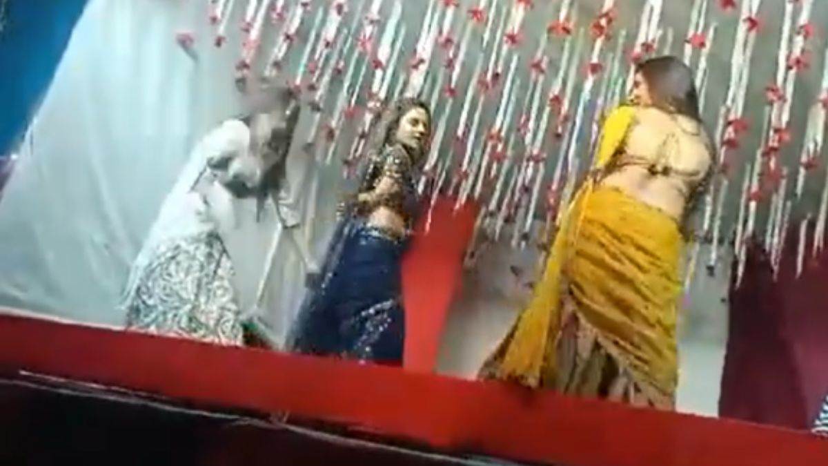 bar girls were doing obscene dance on song aaj ki raat maza in ramlila fair when police arrived