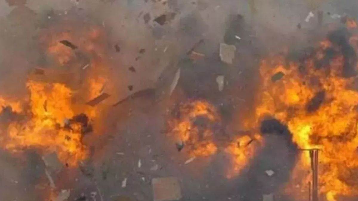 andhra pradesh firecracker factory fire 6 dead in konaseema district