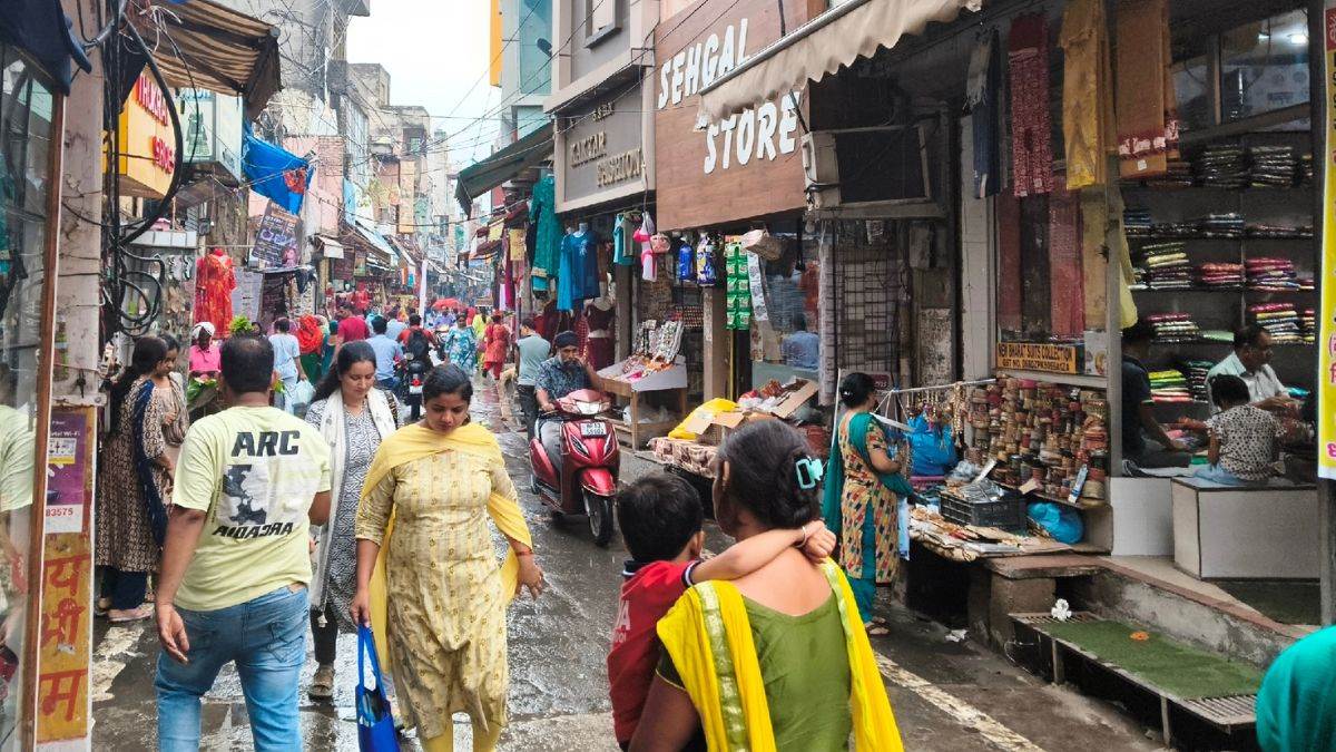 ncr bahadurgarh vehicle entry restrictions in markets for karwa chauth