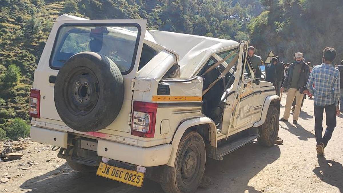 stone kills woman many injures in doda accident