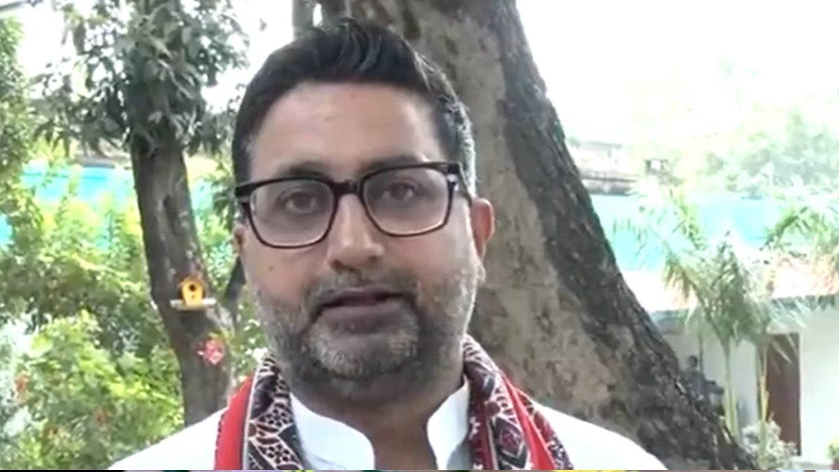 up minister slams sps meeting with azam khan lucknow news update