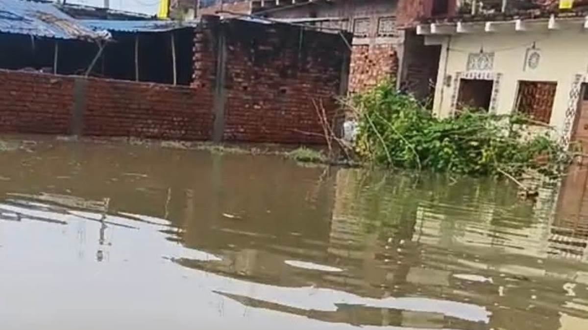 floods continue to ravage kaimur district for the fourth day with up bihar connectivity remaining closed leaving residents distressed