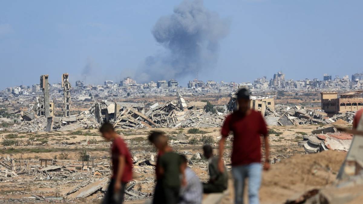 israel strikes gaza amid hamas talks escalation on anniversary