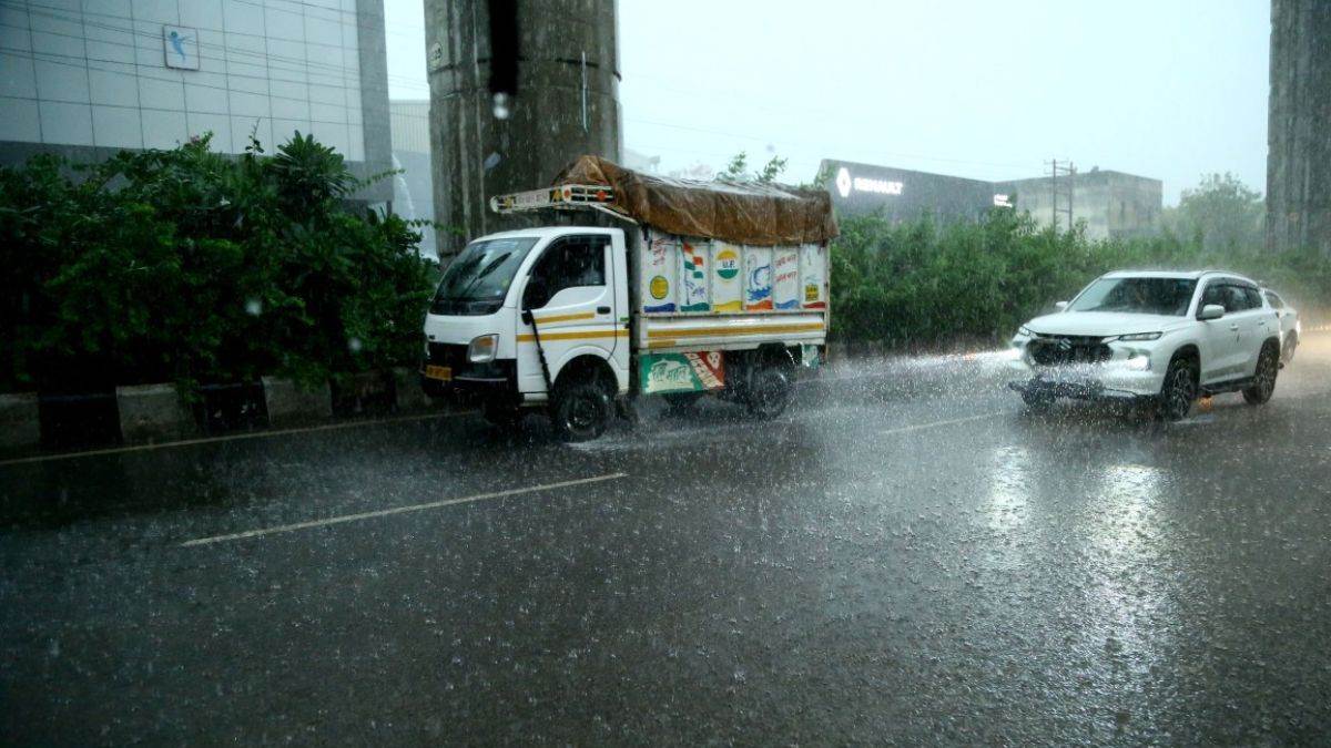 ncr ghaziabad news weather changes rain brings temperature drop