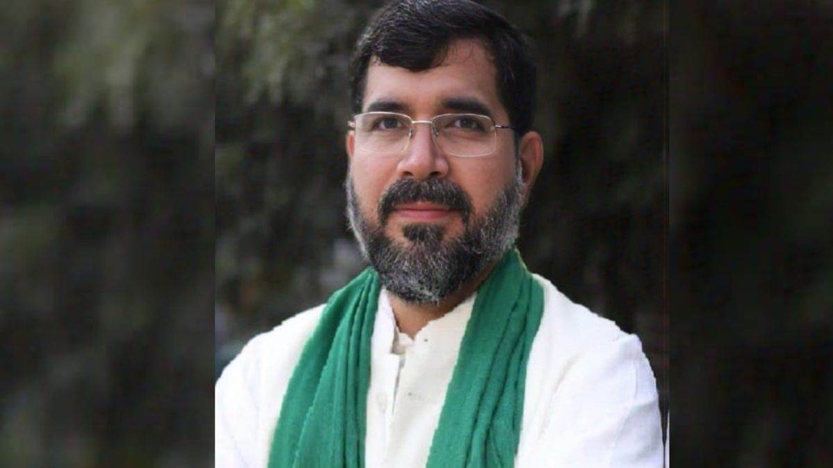 monad university owner vijender hooda mastermind in forgery fake degree racket unveiled
