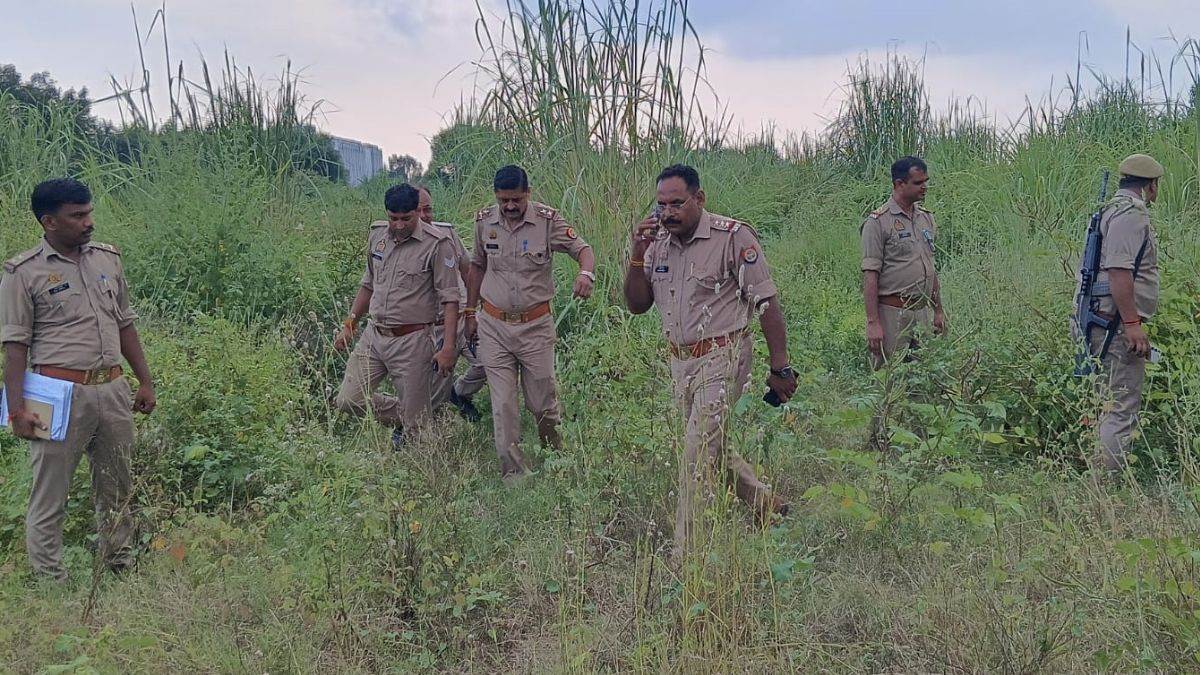 hapur news human skeleton found near highway skull missing