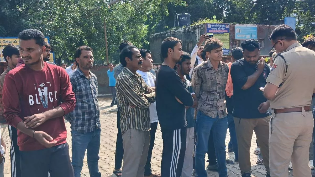 जींद के फ्लाईओवर पर दर्दनाक हादसा, गाय को बचाने के प्रयास में डिवाइडर से टकराई बाइक; एक युवक की मौत और दूसरा घायल