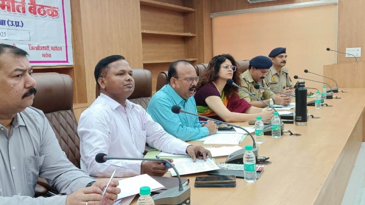 mahoba news industry representatives discuss electricity and illegal mining