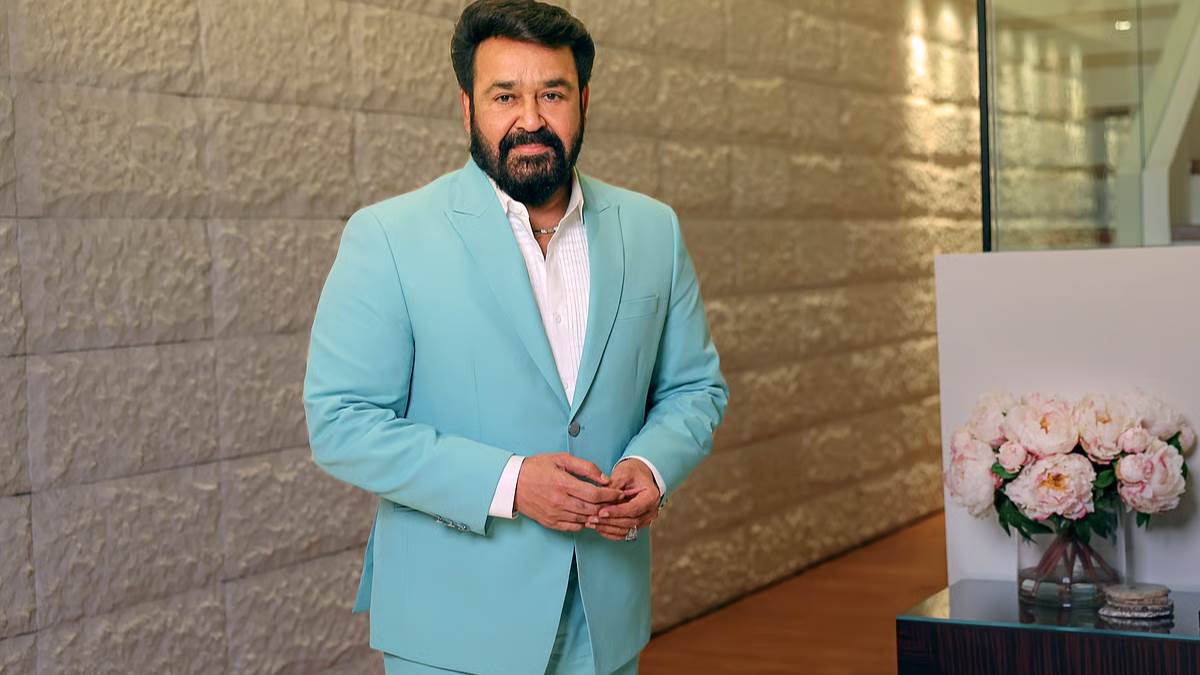 indian army honors actor mohanlal for contribution to society
