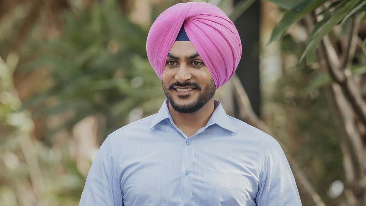 punjabi singer rajveer jawanda dies at 35 after accident sonam bajwa to badshah mourns his death