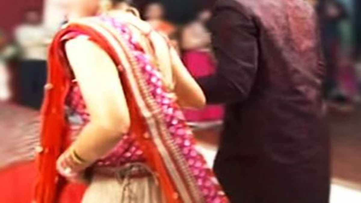 karwa chauth violence wife assaulted in agra denied entry