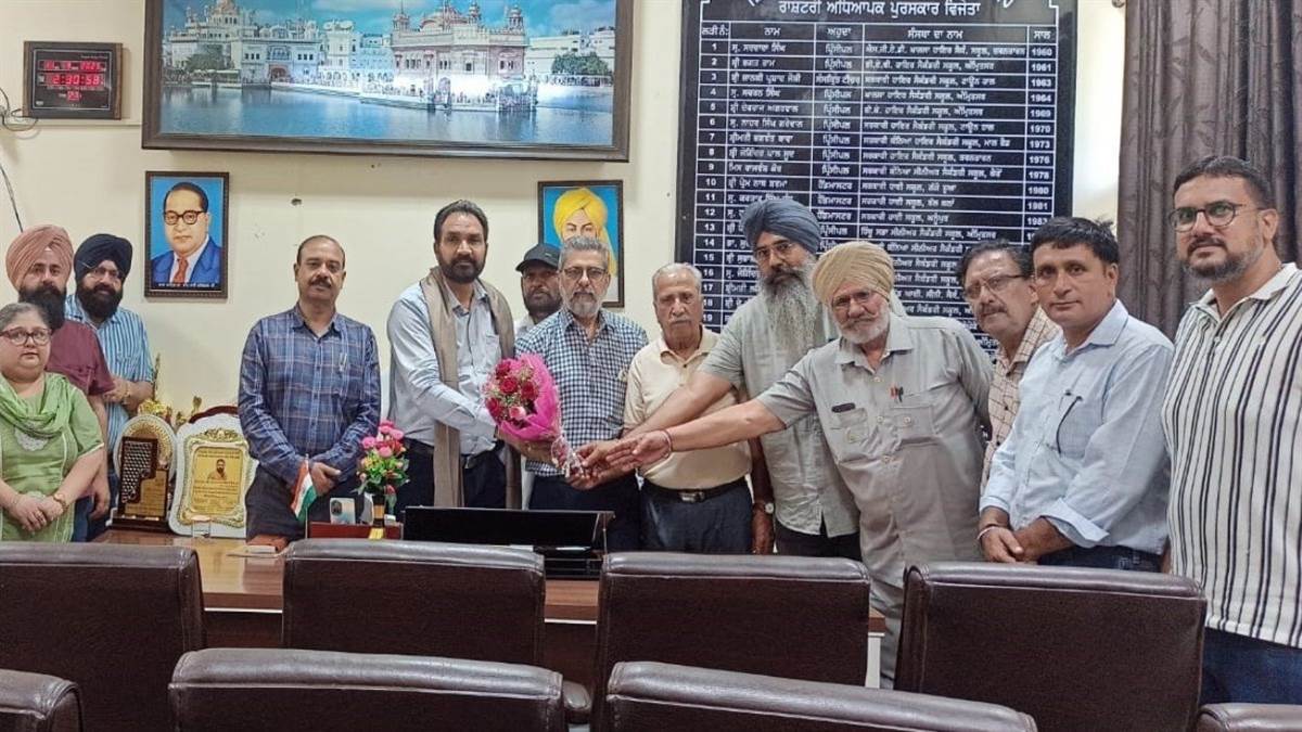 amritsar schools education dept tackles heavy backpacks