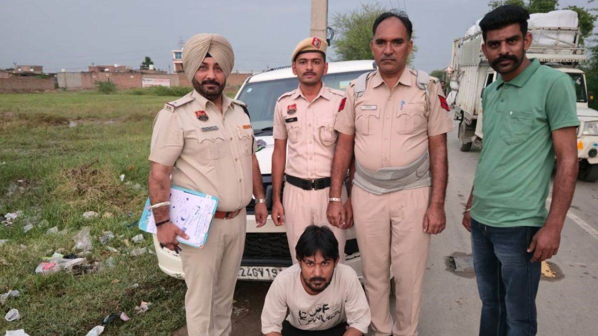 youth arrested with illegal weapon in sirsa police register case