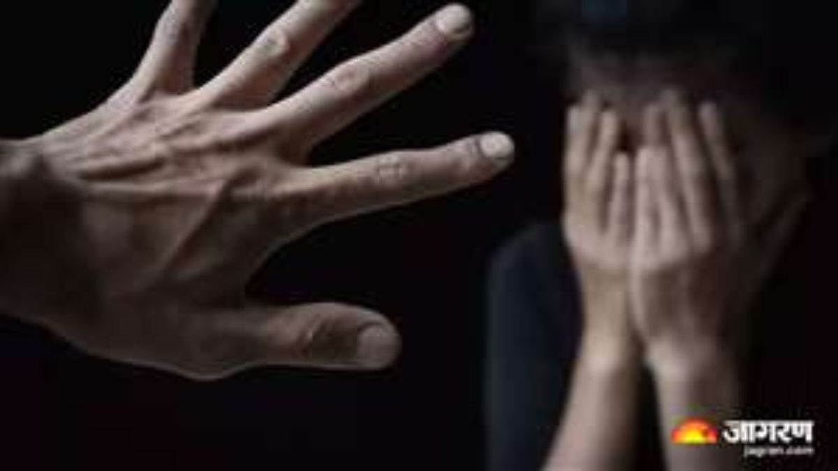 eighth class student physically assaulted in murshidabad two arrested