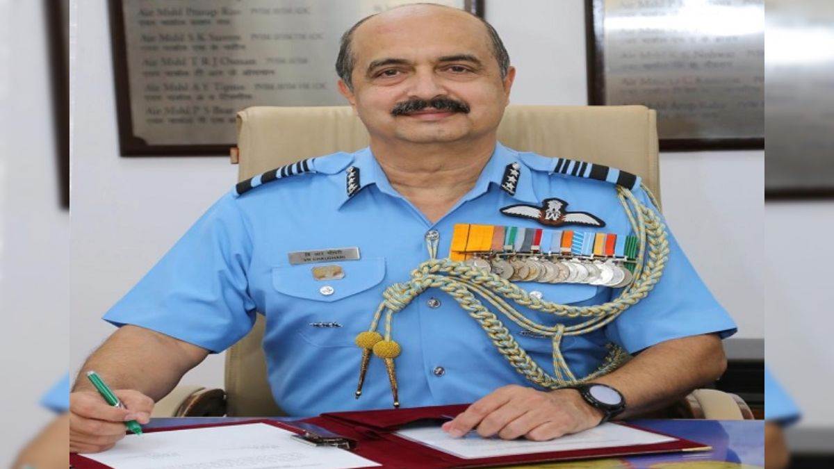 https://www.jagranimages.com/images/newimg/08112022/08_11_2022-iaf_vr_chaudhari_23190986.jpg