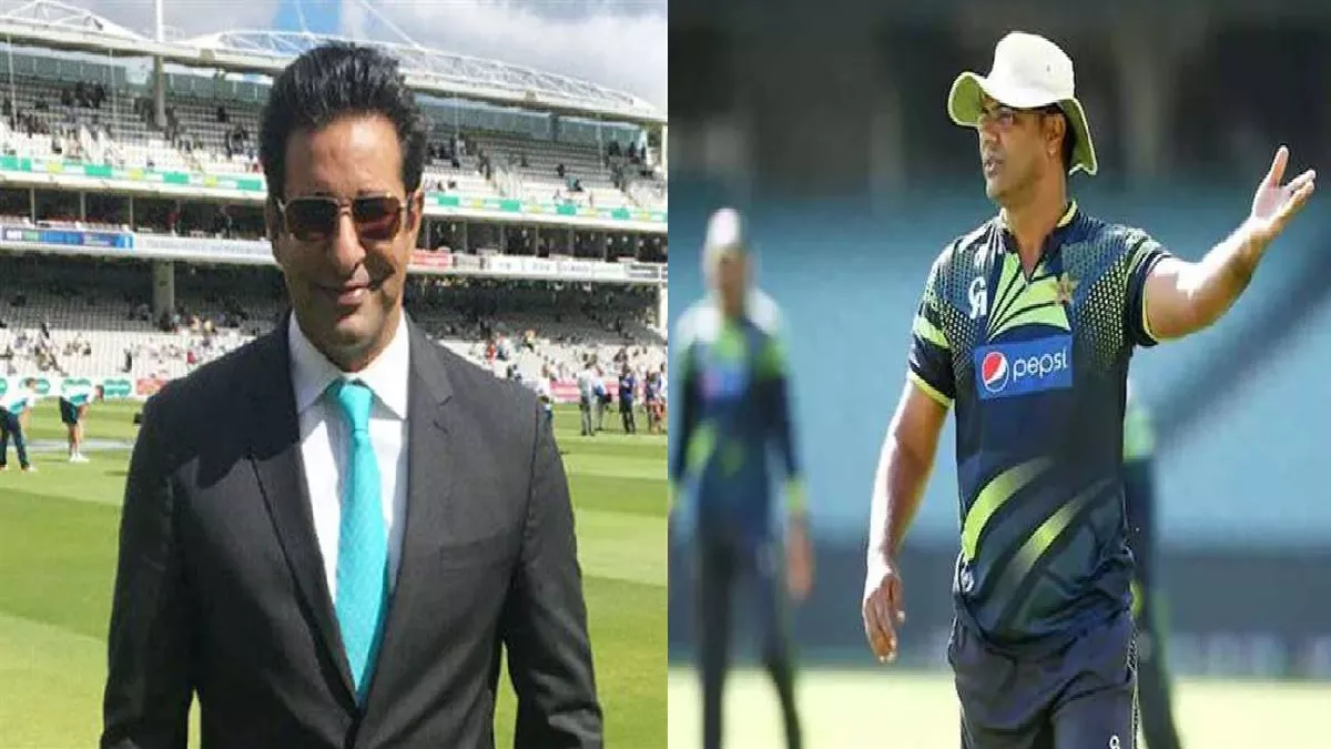 पाकिस्तान के पूर्व क्रिकेटर वसीम अकरम और वकार यूनुस की फाइल फोटो।