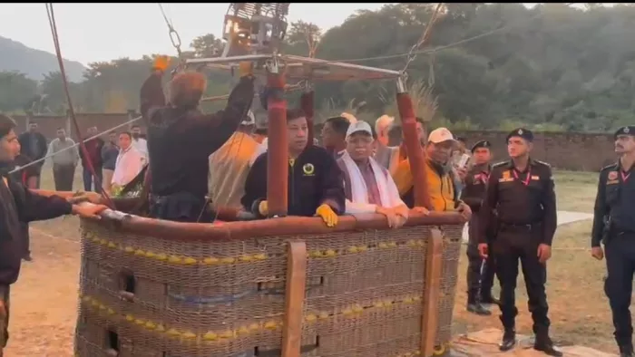 पिंजौर को पर्यटन स्थल बनाने के लिए सीएम मनोहर लाल ने हॉट एयर बैलून सफारी का किया उद्घाटन।