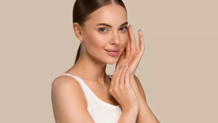 Skin Care Tips: इस तरह पाएं ग्लोइंगस्किन