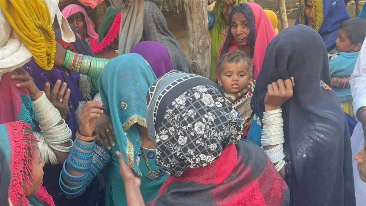 https://www.jagranimages.com/images/newimg/08112024/08_11_2024-hindu_in_pakistan_23827946.jpg
