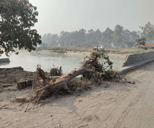 पानीपत में नहर पर नहीं लगी रेलिंग।